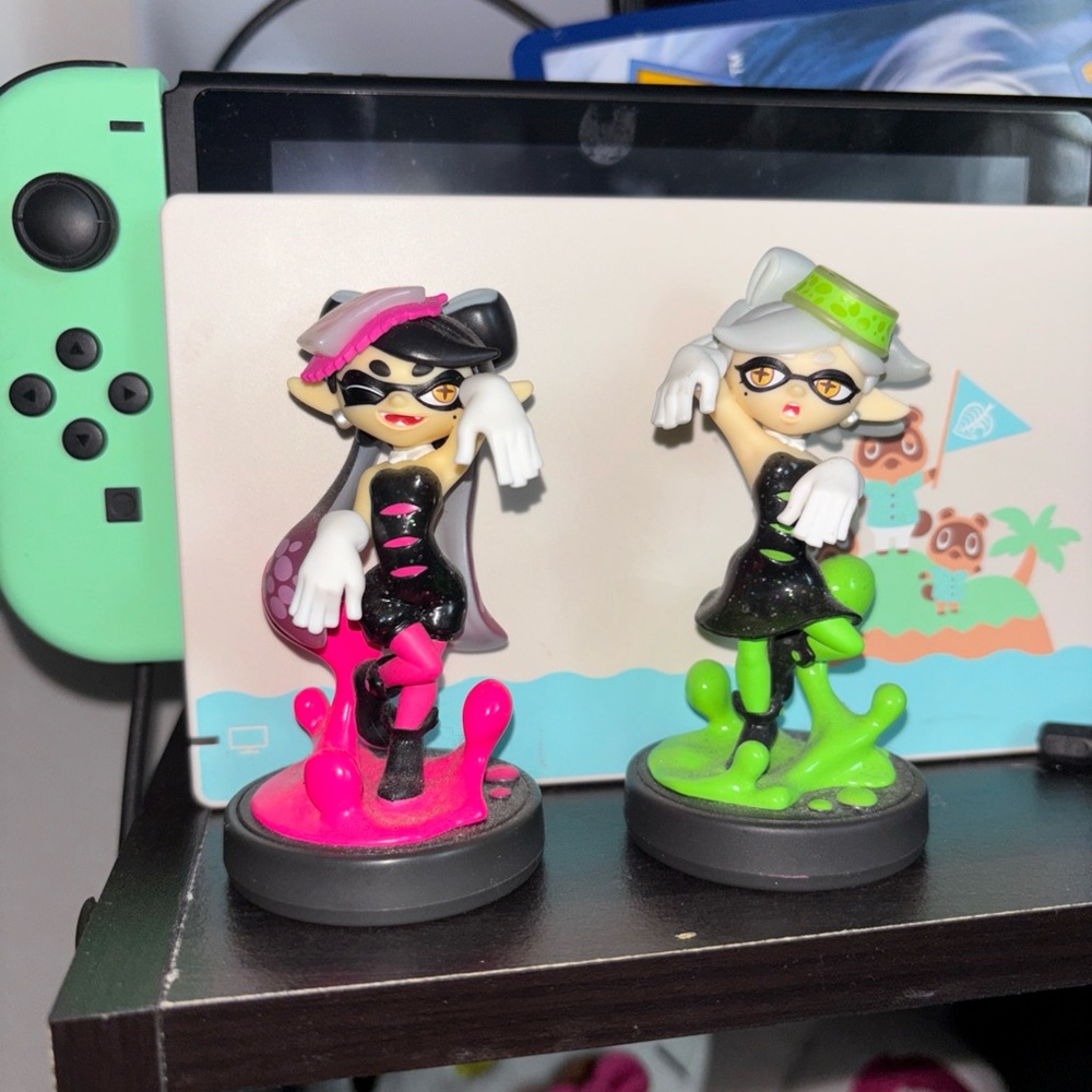 Nintendo Splatoon Amiibo Figures - Black and Green